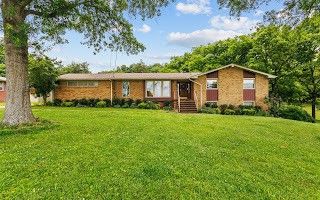 609 Angela Cir, Goodlettsville, TN 37072