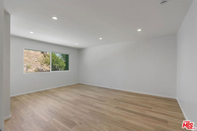 3062 Arrowhead Drive, Los Angeles, CA 90068