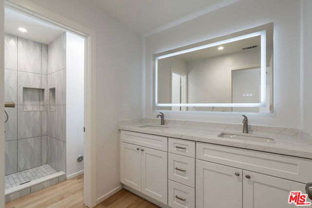 3062 Arrowhead Drive, Los Angeles, CA 90068