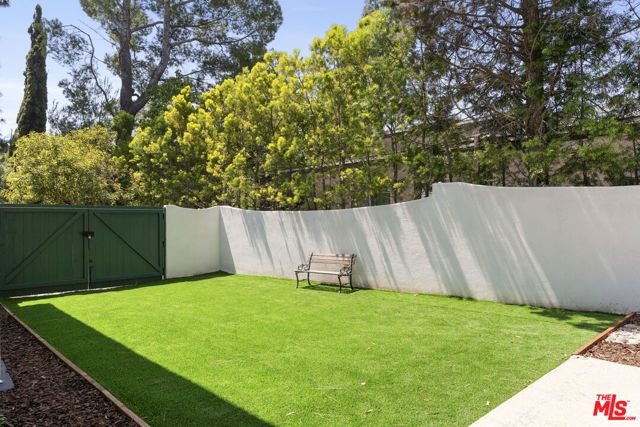 3062 Arrowhead Drive, Los Angeles, CA 90068