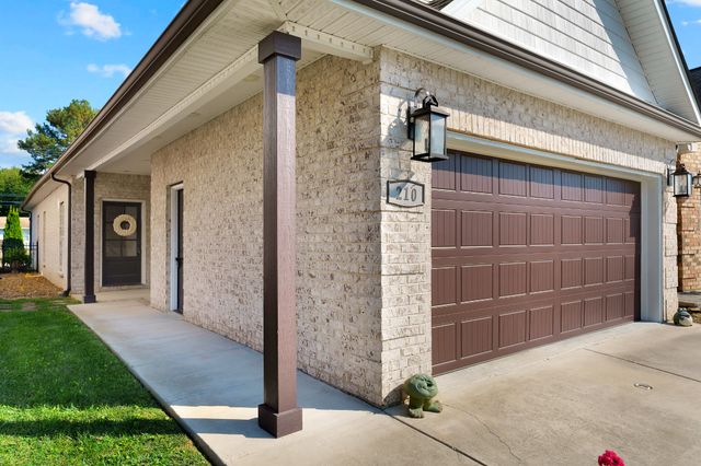 210 Celebration St, Shelbyville, TN 37160