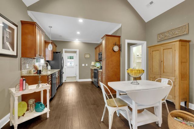 210 Celebration St, Shelbyville, TN 37160