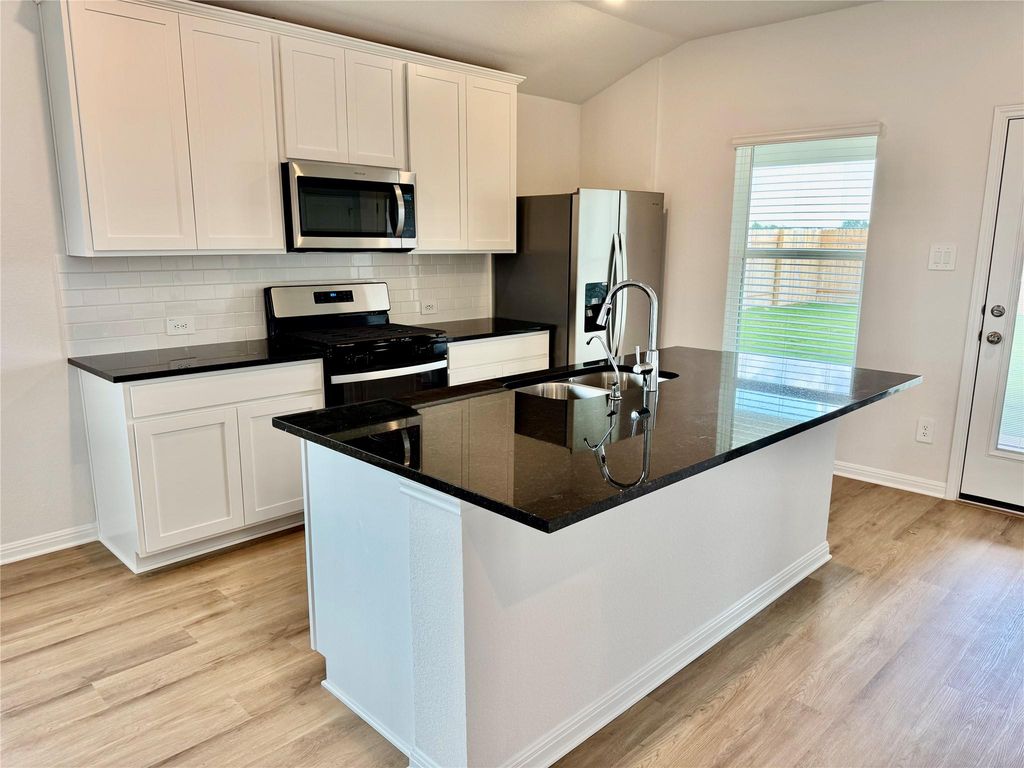 113 Osprey Chain, Cedar Creek, TX 78612