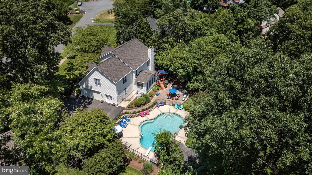 8387 MARYLAND RD, Pasadena, MD 21122