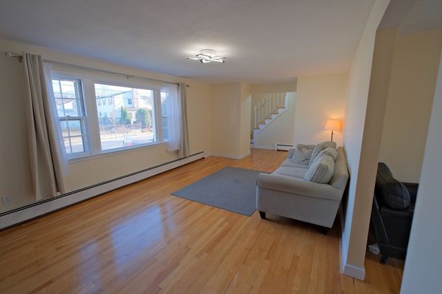 15 George Rd, Quincy, MA 02170