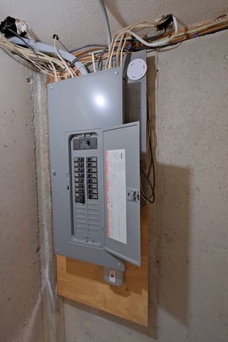 15 George Rd, Quincy, MA 02170