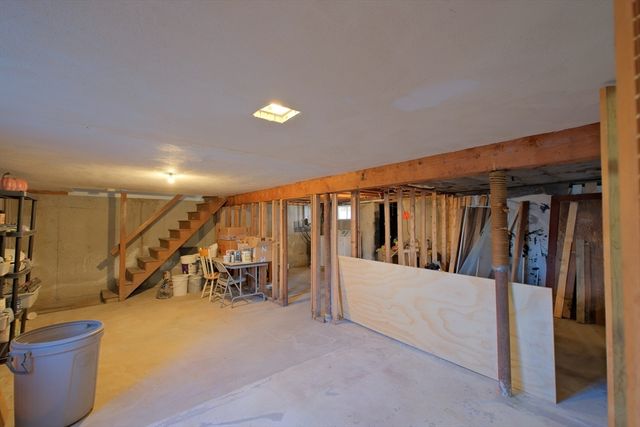 15 George Rd, Quincy, MA 02170