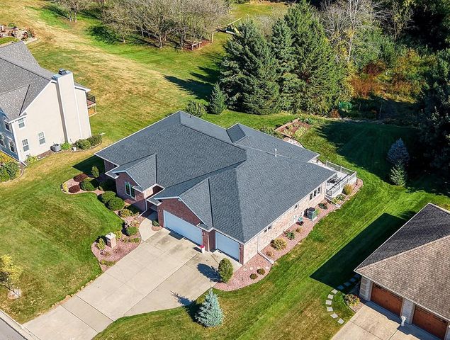 2087 SWANSTONE CIRCLE, De Pere, WI 54115