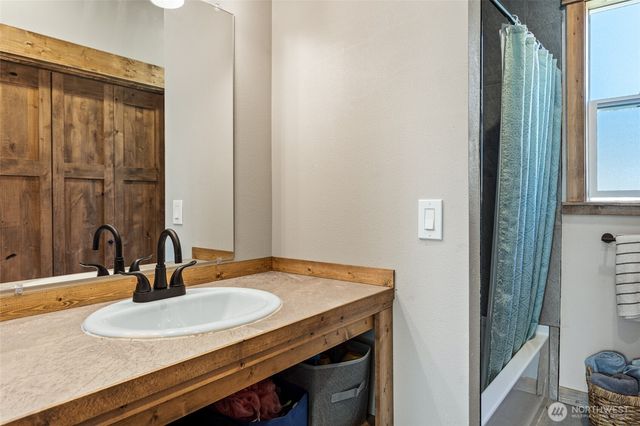 91 Twin Lakes Road, Cle Elum, WA 98922