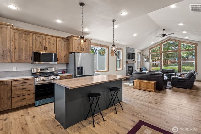 91 Twin Lakes Road, Cle Elum, WA 98922