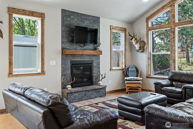 91 Twin Lakes Road, Cle Elum, WA 98922