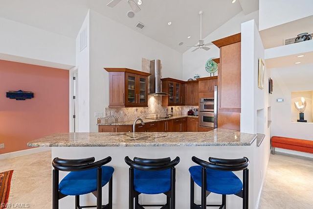 433 Crestwood LN, Naples, FL 34113