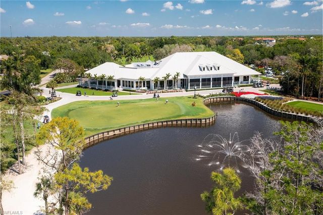 433 Crestwood LN, Naples, FL 34113
