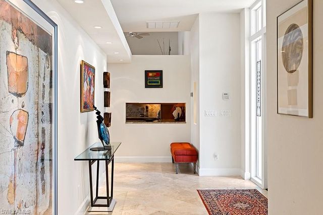 433 Crestwood LN, Naples, FL 34113