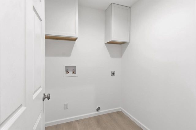 692 N Main Street, Fall River, WI 53932