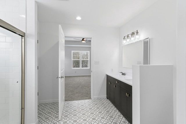 692 N Main Street, Fall River, WI 53932