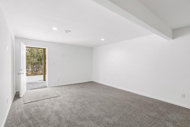 692 N Main Street, Fall River, WI 53932