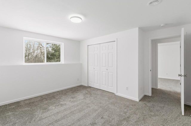 692 N Main Street, Fall River, WI 53932