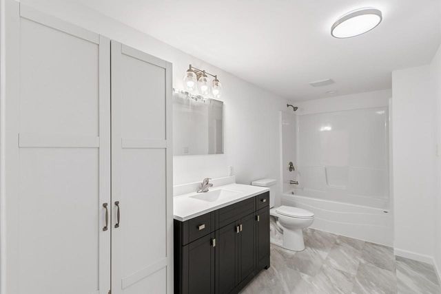 692 N Main Street, Fall River, WI 53932