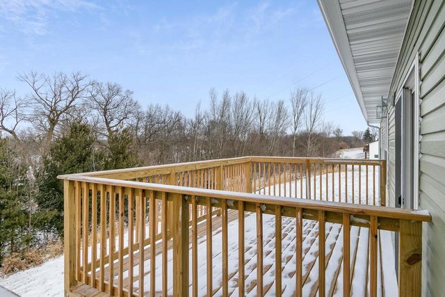 692 N Main Street, Fall River, WI 53932