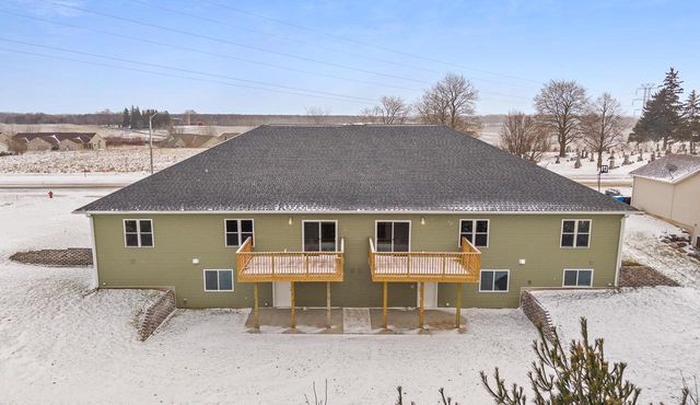 692 N Main Street, Fall River, WI 53932