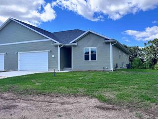 692 N Main Street, Fall River, WI 53932