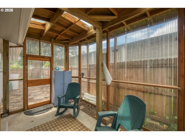 2257 COUNTRY CLUB Ter, Woodburn, OR 97071
