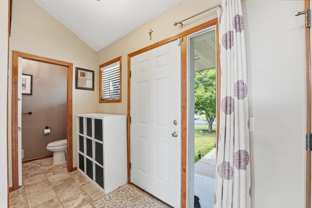 182 Ardennes Avenue NE, Shakopee, MN 55379