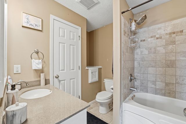 182 Ardennes Avenue NE, Shakopee, MN 55379