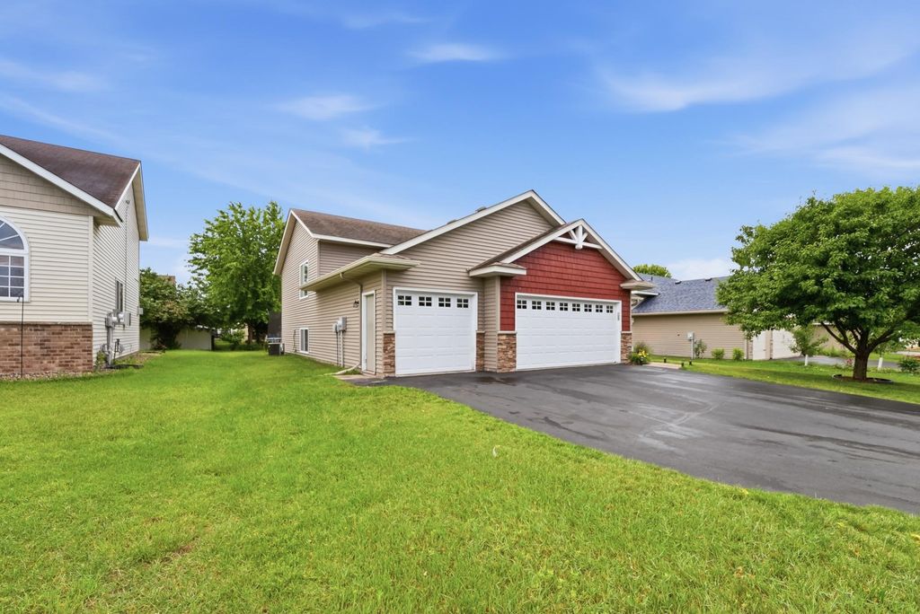 182 Ardennes Avenue NE, Shakopee, MN 55379 — photo 5