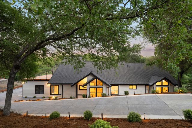 3619 Montclair Rd, Cameron Park, CA 95682