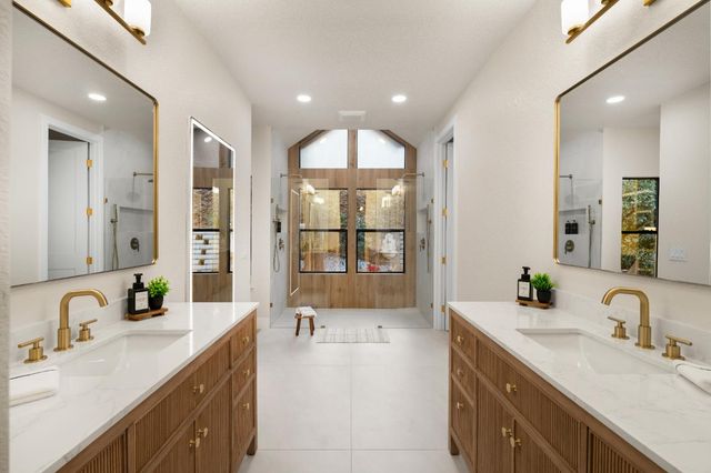 3619 Montclair Rd, Cameron Park, CA 95682