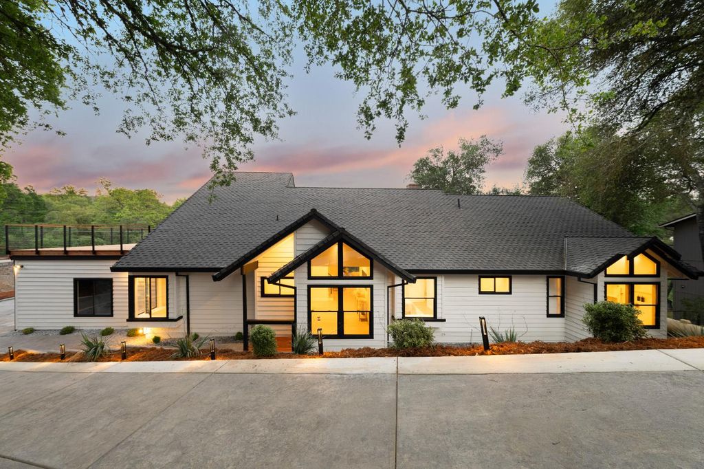 3619 Montclair Rd, Cameron Park, CA 95682