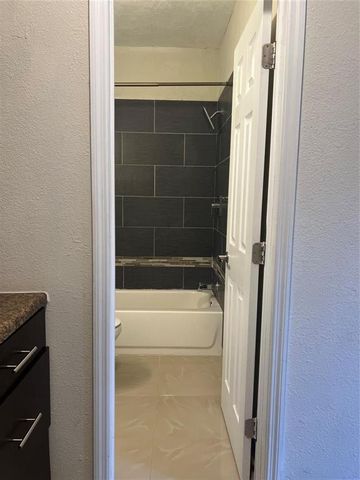 2721 N 72nd Terrace Studio, Hollywood, FL 33024