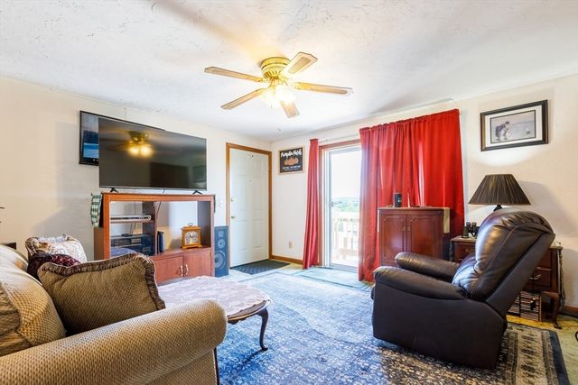 170 Perry Ave 3A, Worcester, MA 01610