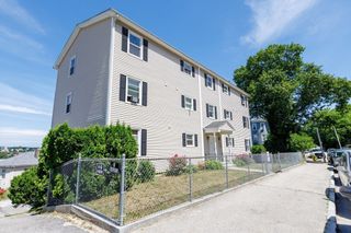 170 Perry Ave 3A, Worcester, MA 01610