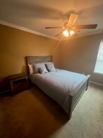 6611 Early Fall Drive, Humble, TX 77338
