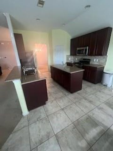 6611 Early Fall Drive, Humble, TX 77338