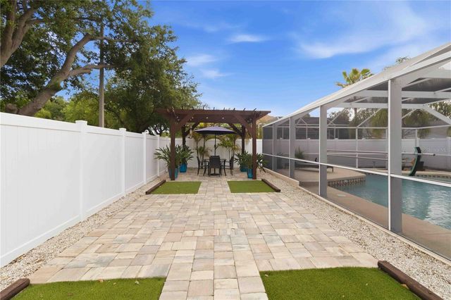 7633 CLOVELLY PARK PLACE, Apollo Beach, FL 33572