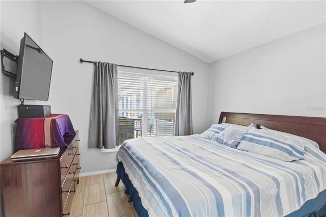 7633 CLOVELLY PARK PLACE, Apollo Beach, FL 33572