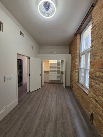 1547 N Milwaukee Avenue N 2N, Chicago, IL 60622