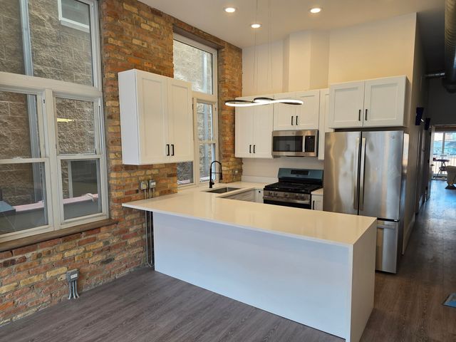 1547 N Milwaukee Avenue N 2N, Chicago, IL 60622