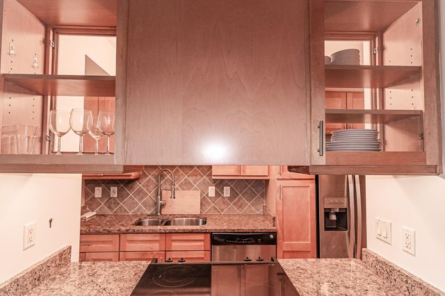 66 Monroe Ave Apt 304, Memphis, TN 38103