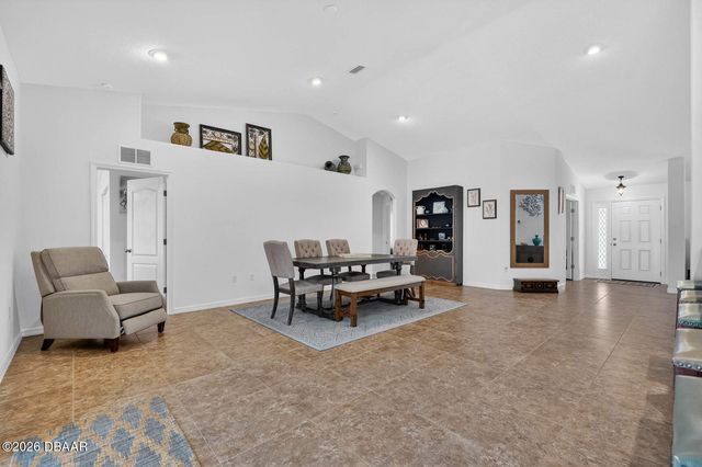 10 Princess Mari Place, Palm Coast, FL 32164