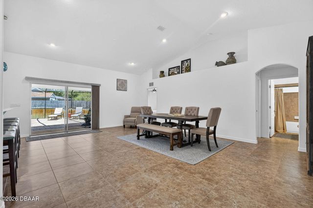 10 Princess Mari Place, Palm Coast, FL 32164