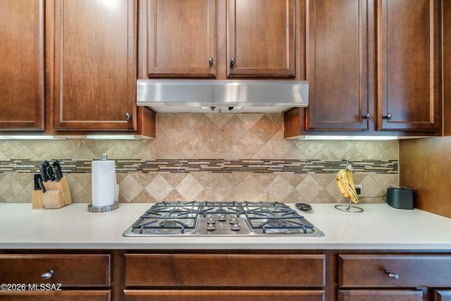 2235 E Thunderchief Drive, Green Valley, AZ 85614