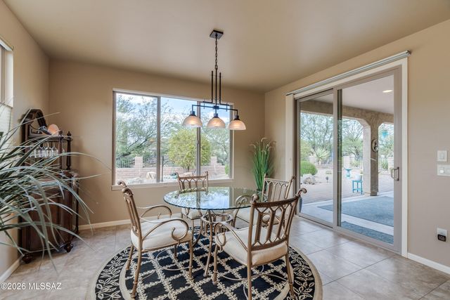 2235 E Thunderchief Drive, Green Valley, AZ 85614