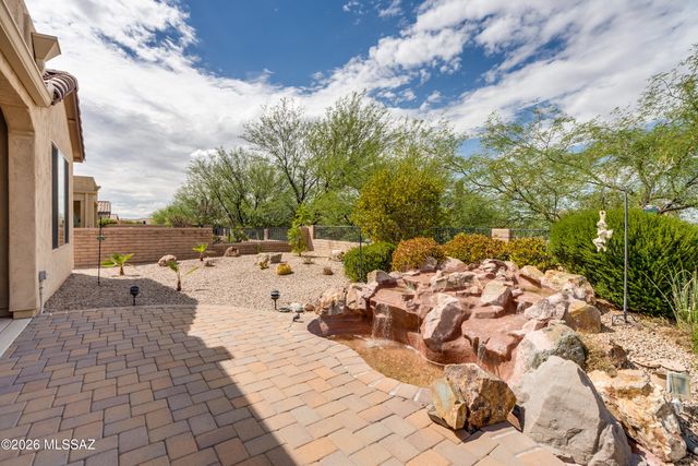 2235 E Thunderchief Drive, Green Valley, AZ 85614