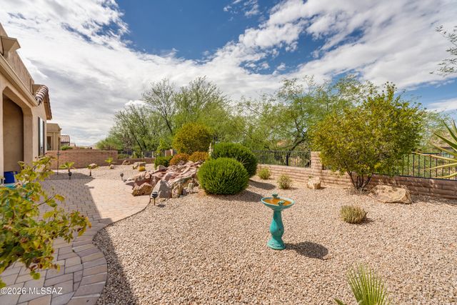 2235 E Thunderchief Drive, Green Valley, AZ 85614