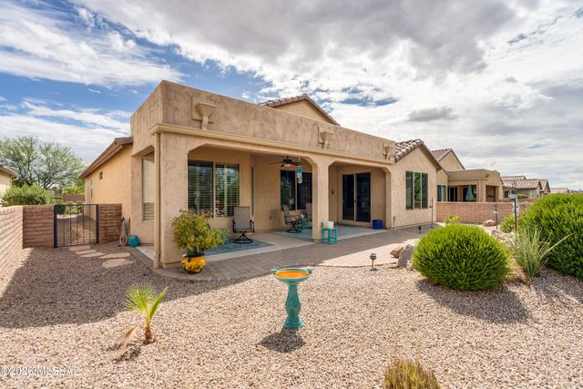 2235 E Thunderchief Drive, Green Valley, AZ 85614
